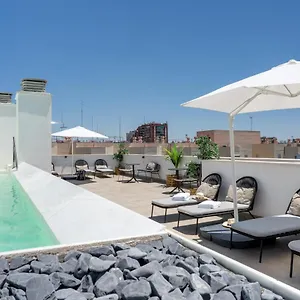 Aparthotel Limehome Calle Torcuato Luca De Tena - Digital Access, Sevilla