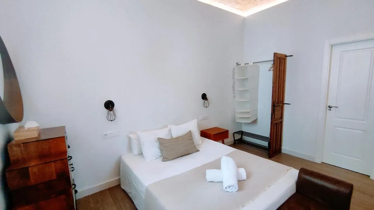 Miraflores 58 Apt - Private Parking Opt Apartment Seville